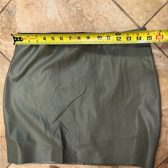 Shinestar Vegan Leather Skirt - Picture 3 of 4